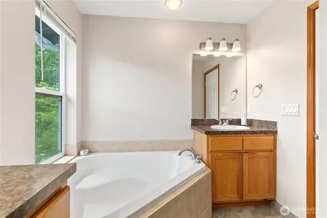 1505 49th Street SW Everett WA 98203