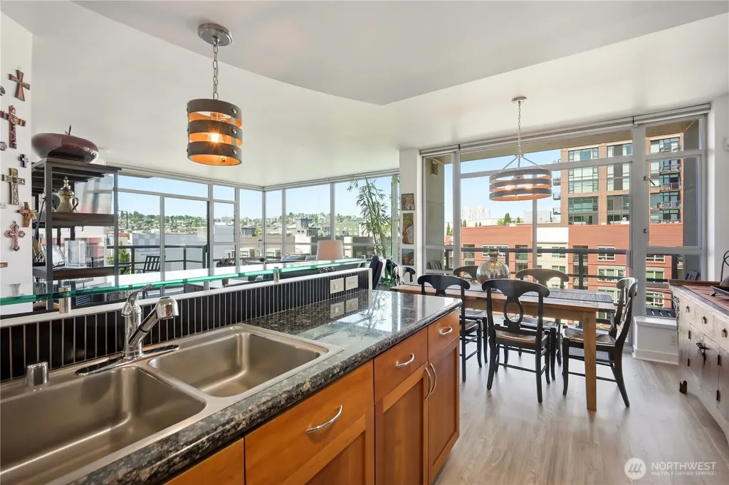 2929 1st Avenue Seattle WA 98121