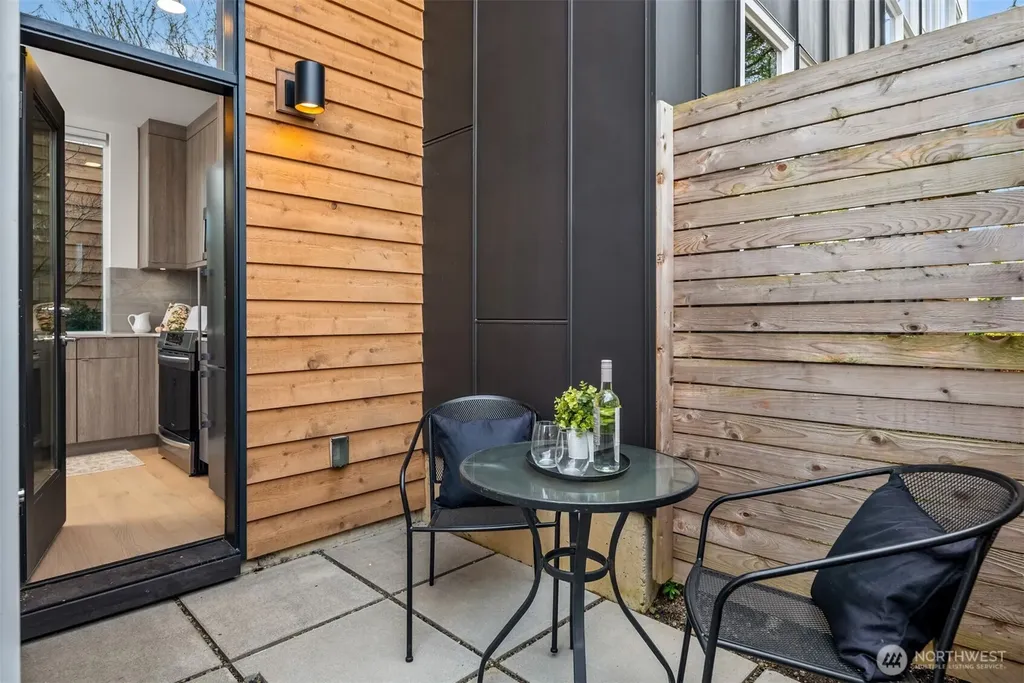 6710 36th Avenue SW Seattle WA 98126
