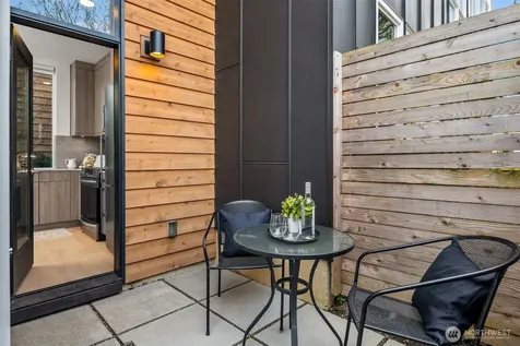 6710 36th Avenue SW Seattle WA 98126