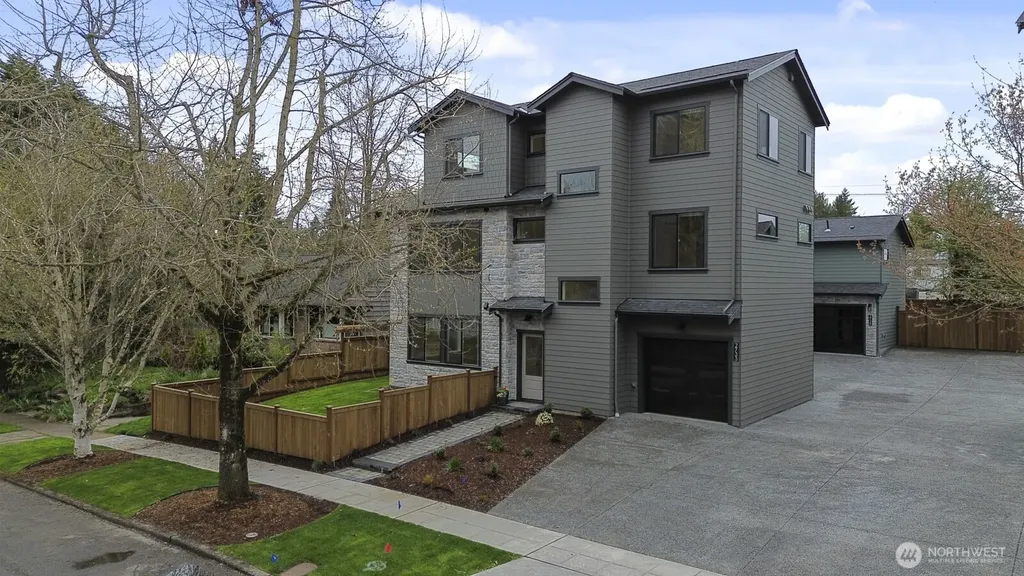 2733 NE 87th Street Seattle WA 98115