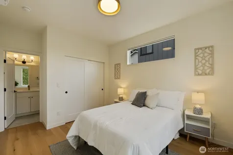 2733 NE 87th Street Seattle WA 98115