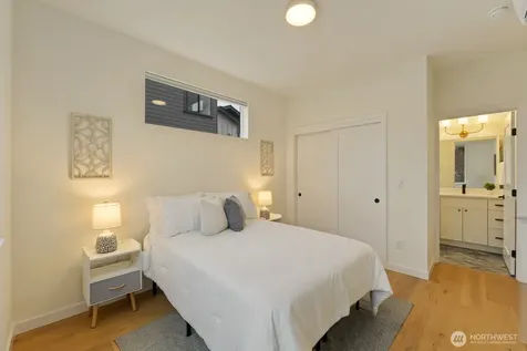 2733 NE 87th Street Seattle WA 98115
