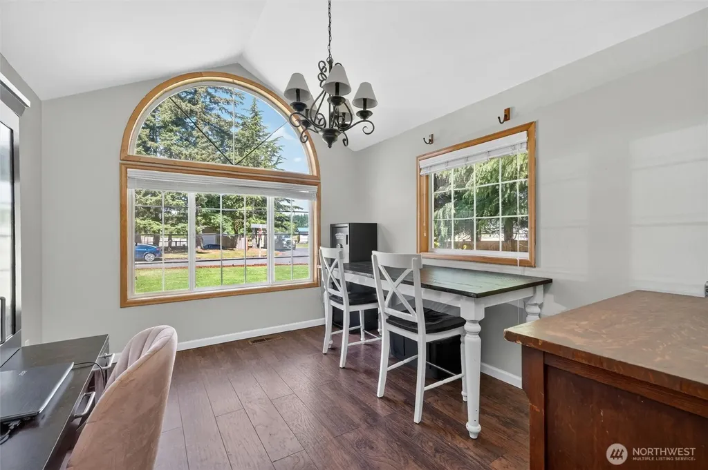 6898 Golf View Drive Lynden WA 98264