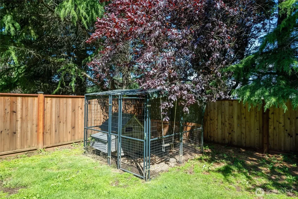 6898 Golf View Drive Lynden WA 98264
