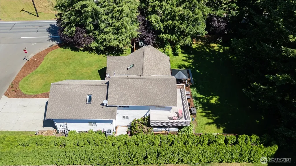 6898 Golf View Drive Lynden WA 98264