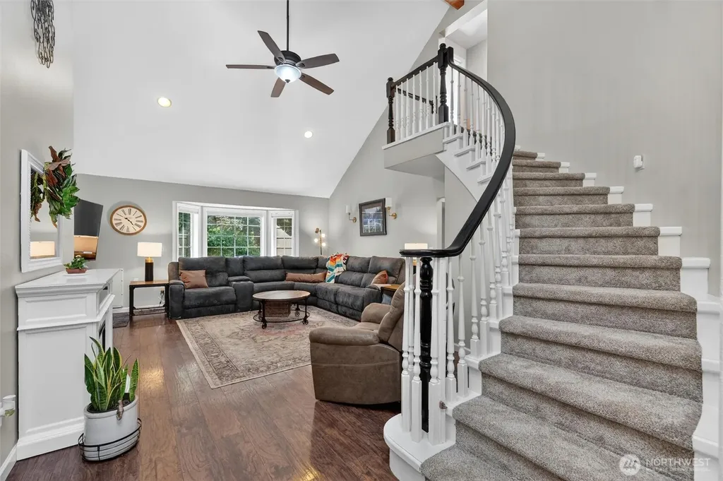 6898 Golf View Drive Lynden WA 98264
