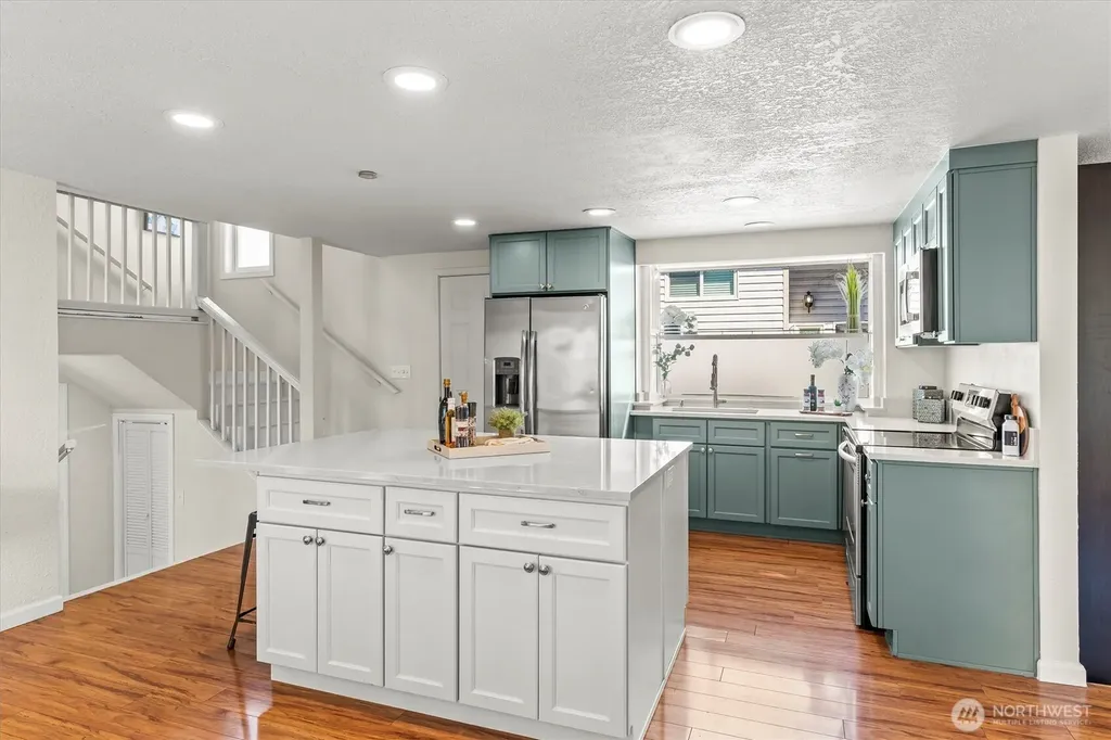 8109 15th Avenue SW Seattle WA 98106