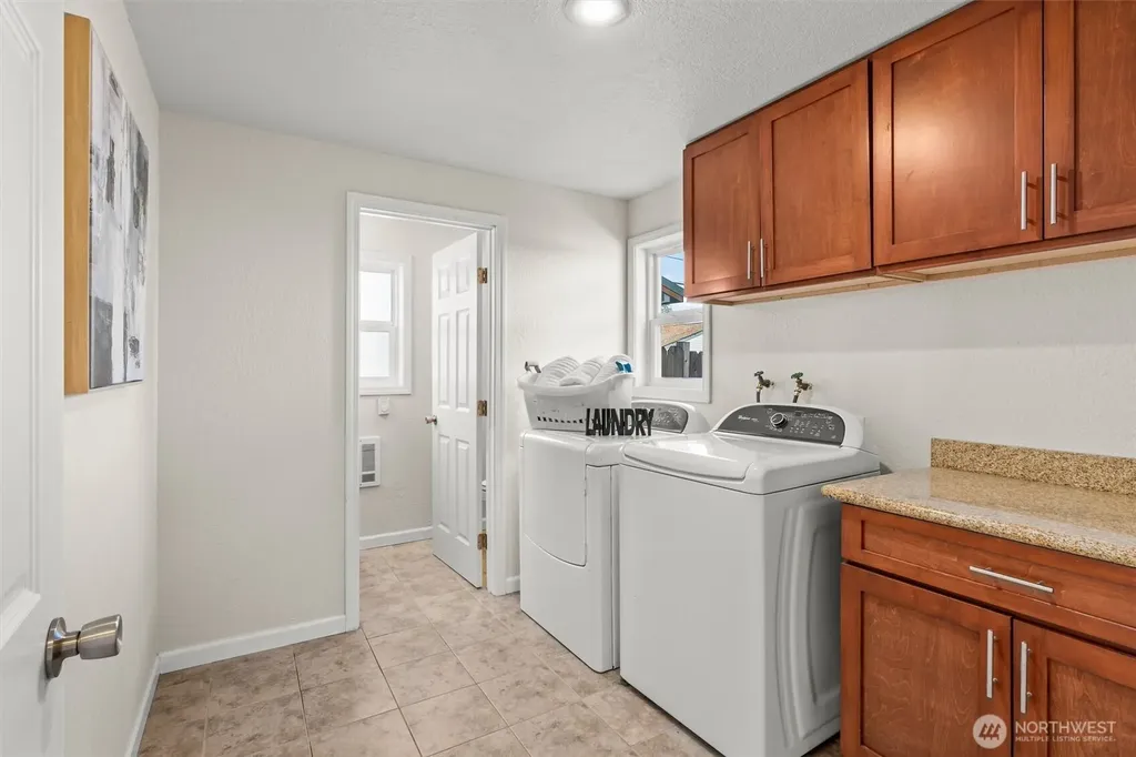 8109 15th Avenue SW Seattle WA 98106