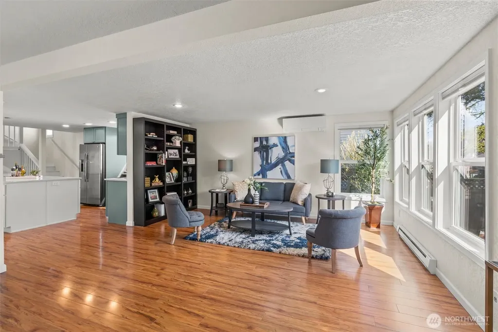 8109 15th Avenue SW Seattle WA 98106