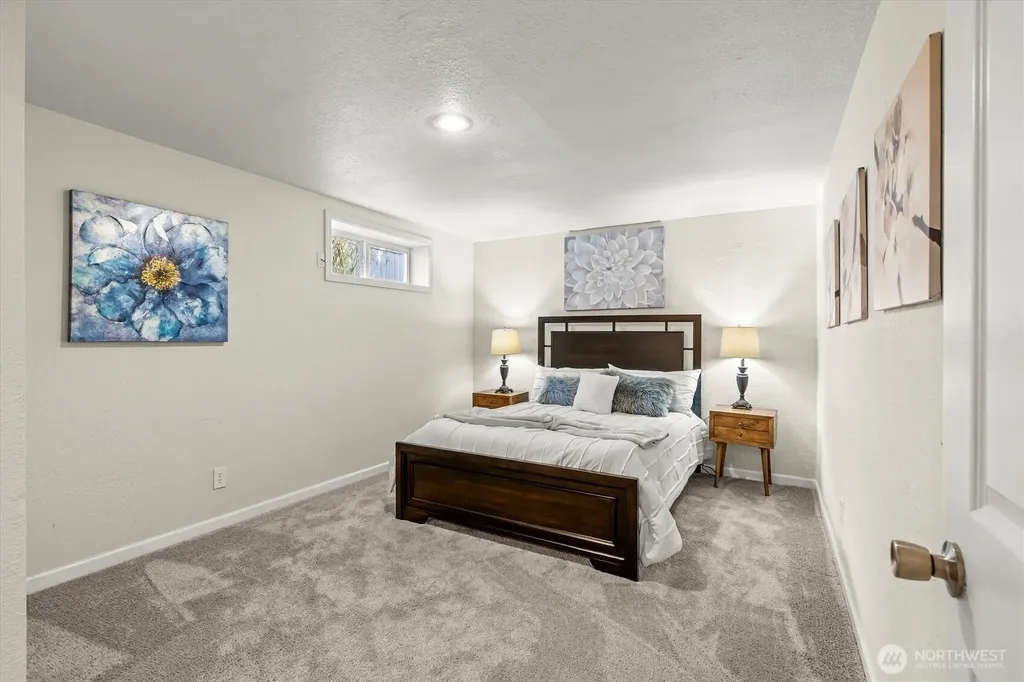 8109 15th Avenue SW Seattle WA 98106