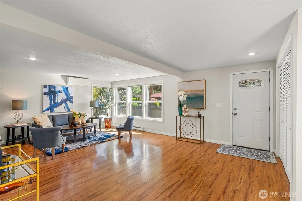 8109 15th Avenue SW Seattle WA 98106