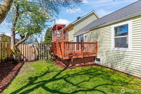 8109 15th Avenue SW Seattle WA 98106