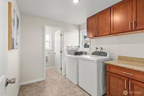 8109 15th Avenue SW Seattle WA 98106
