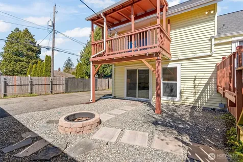 8109 15th Avenue SW Seattle WA 98106