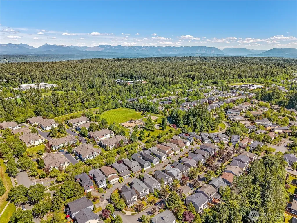 10184 225th Terrace NE Redmond WA 98053