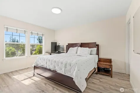 10184 225th Terrace NE Redmond WA 98053