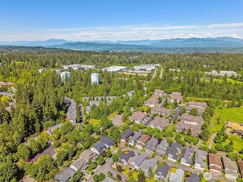 10184 225th Terrace NE Redmond WA 98053