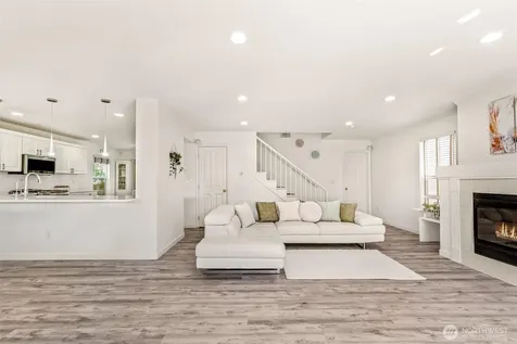 10184 225th Terrace NE Redmond WA 98053
