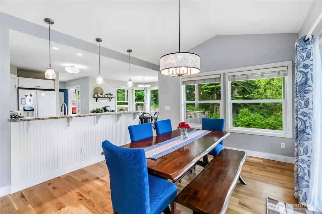 29955 Scenic Drive NE Poulsbo WA 98370