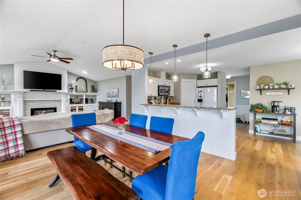 29955 Scenic Drive NE Poulsbo WA 98370