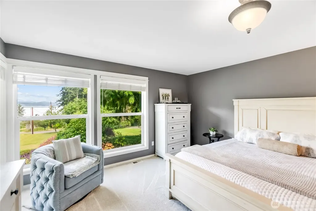 29955 Scenic Drive NE Poulsbo WA 98370