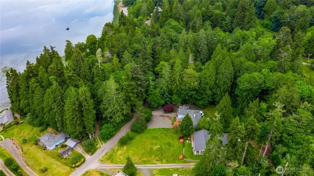 29955 Scenic Drive NE Poulsbo WA 98370