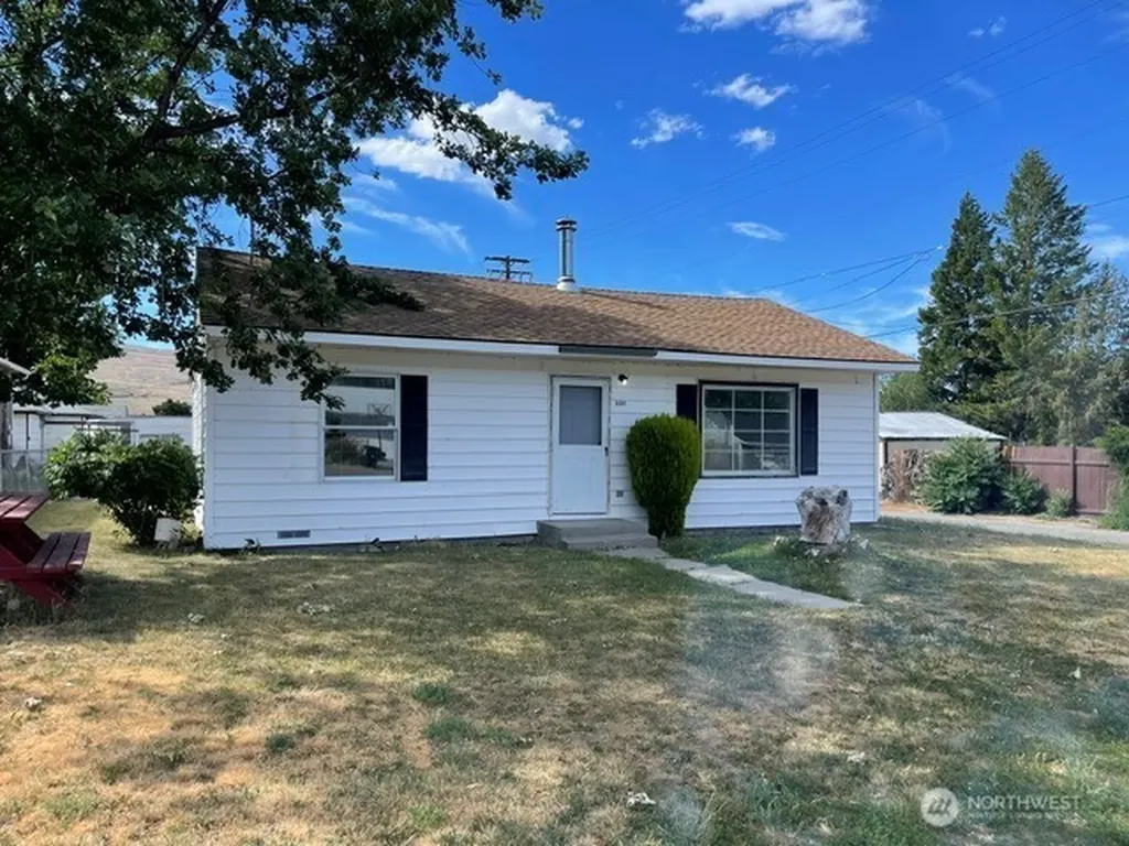 530 16th Street Bridgeport WA 98813