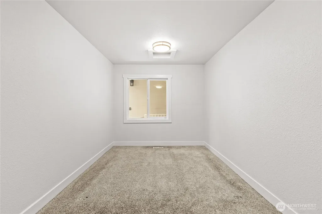 8823 S Yakima Avenue Tacoma WA 98444