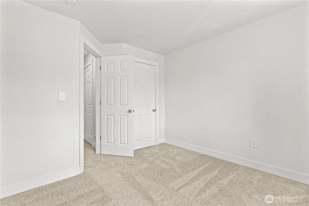 8823 S Yakima Avenue Tacoma WA 98444