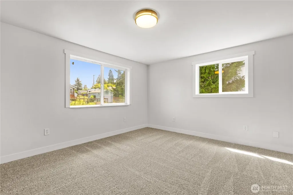 8823 S Yakima Avenue Tacoma WA 98444