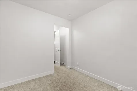 8823 S Yakima Avenue Tacoma WA 98444