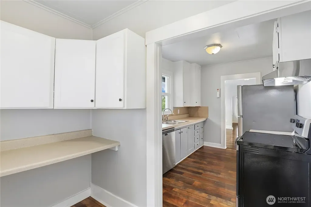 1512 Naval Avenue Bremerton WA 98312