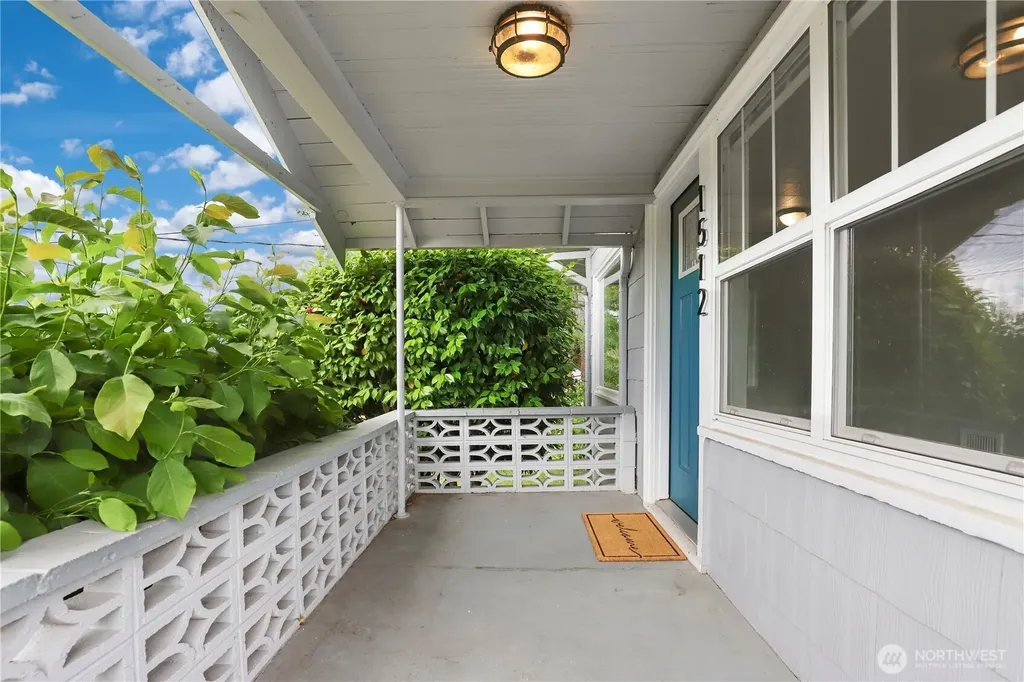 1512 Naval Avenue Bremerton WA 98312