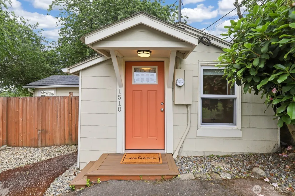 1512 Naval Avenue Bremerton WA 98312