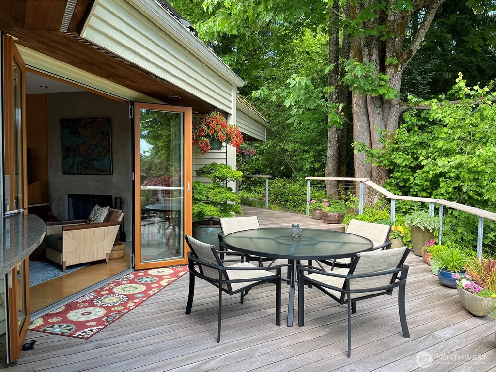 14740 SE 56th Street Bellevue WA 98006