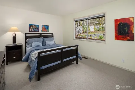 14740 SE 56th Street Bellevue WA 98006