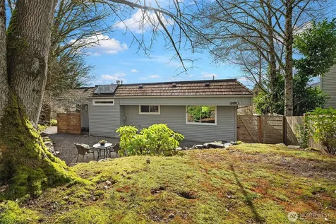 14740 SE 56th Street Bellevue WA 98006