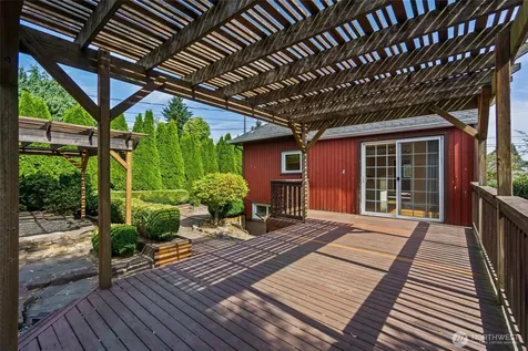 7841 12th Avenue NE Seattle WA 98115