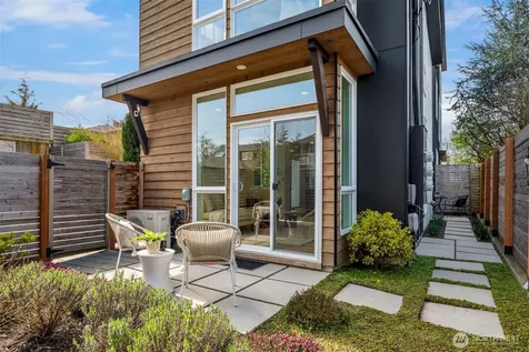 6710 36th Avenue SW Seattle WA 98126