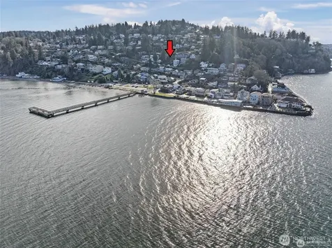 6726 Soundview Drive NE Tacoma WA 98422