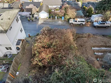 6726 Soundview Drive NE Tacoma WA 98422