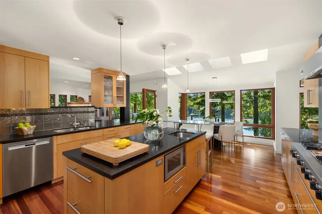 11515 Blue Heron Lane NE Bainbridge Island WA 98110