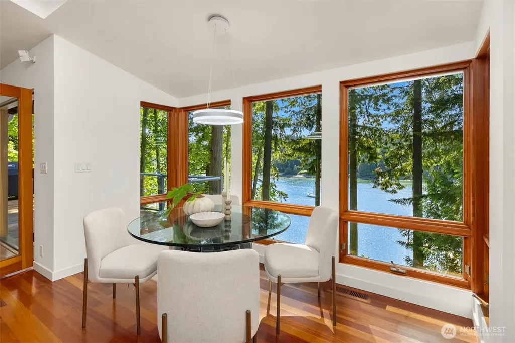 11515 Blue Heron Lane NE Bainbridge Island WA 98110