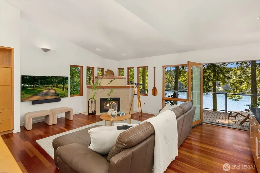 11515 Blue Heron Lane NE Bainbridge Island WA 98110