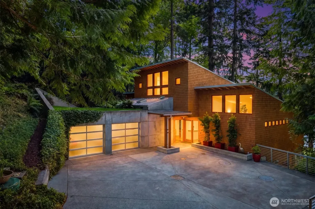 11515 Blue Heron Lane NE Bainbridge Island WA 98110