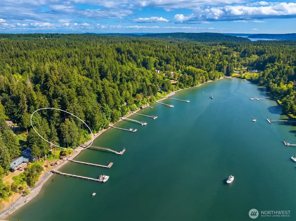11515 Blue Heron Lane NE Bainbridge Island WA 98110