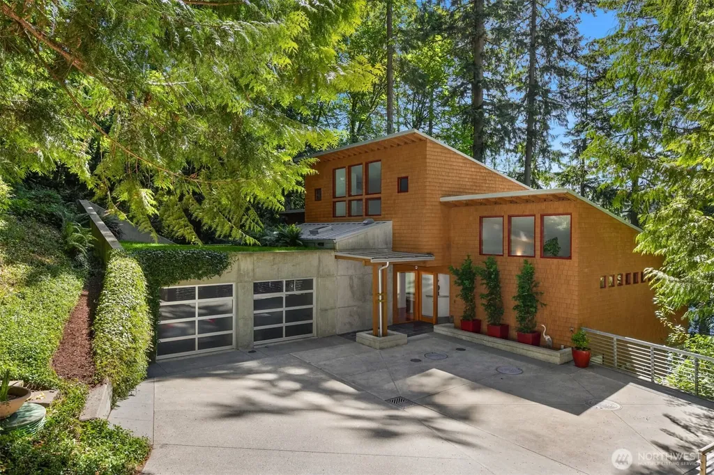 11515 Blue Heron Lane NE Bainbridge Island WA 98110
