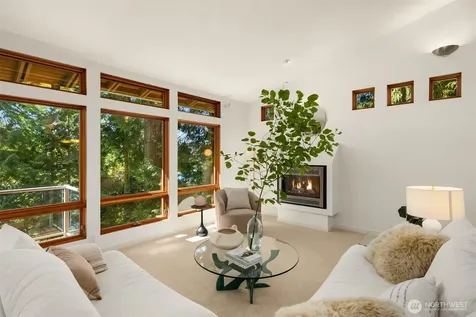 11515 Blue Heron Lane NE Bainbridge Island WA 98110
