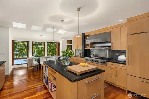 11515 Blue Heron Lane NE Bainbridge Island WA 98110